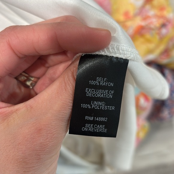 Torrid Peach Floral Gauze hi lo dress size 2XL  YELLOW - Picture 6 of 7